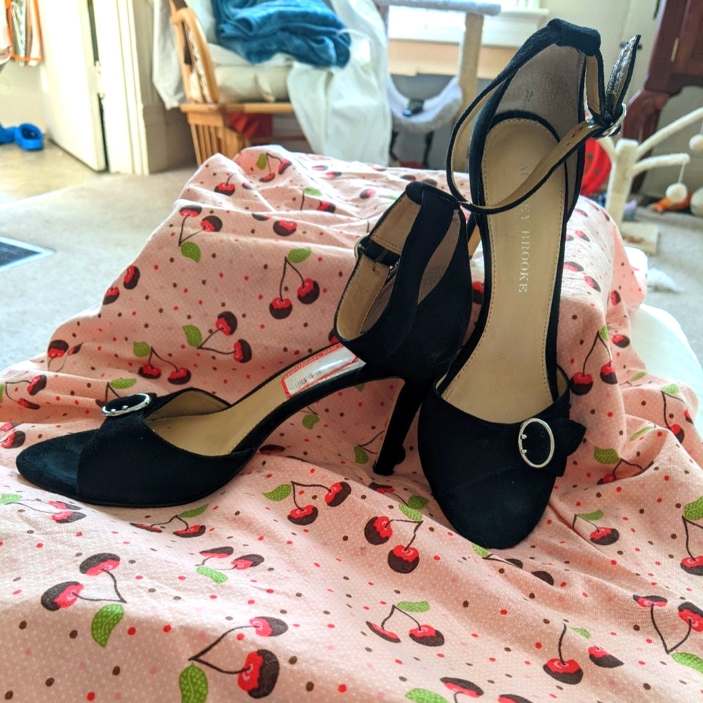 Dress shoes